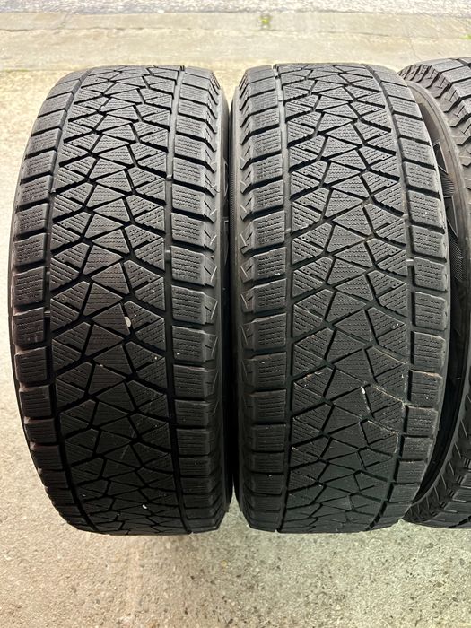 4бр Зимни Гуми 215 65 16 Bridgestone