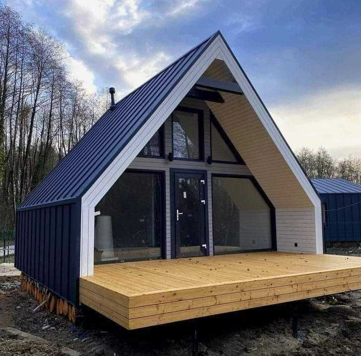 Cabana stil A Frame si casa la cheie din structura de lemn la cheie