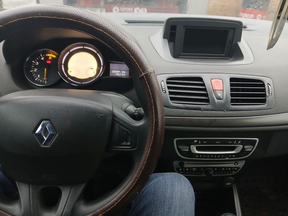 Vand Renault - perfecta pentru naveta