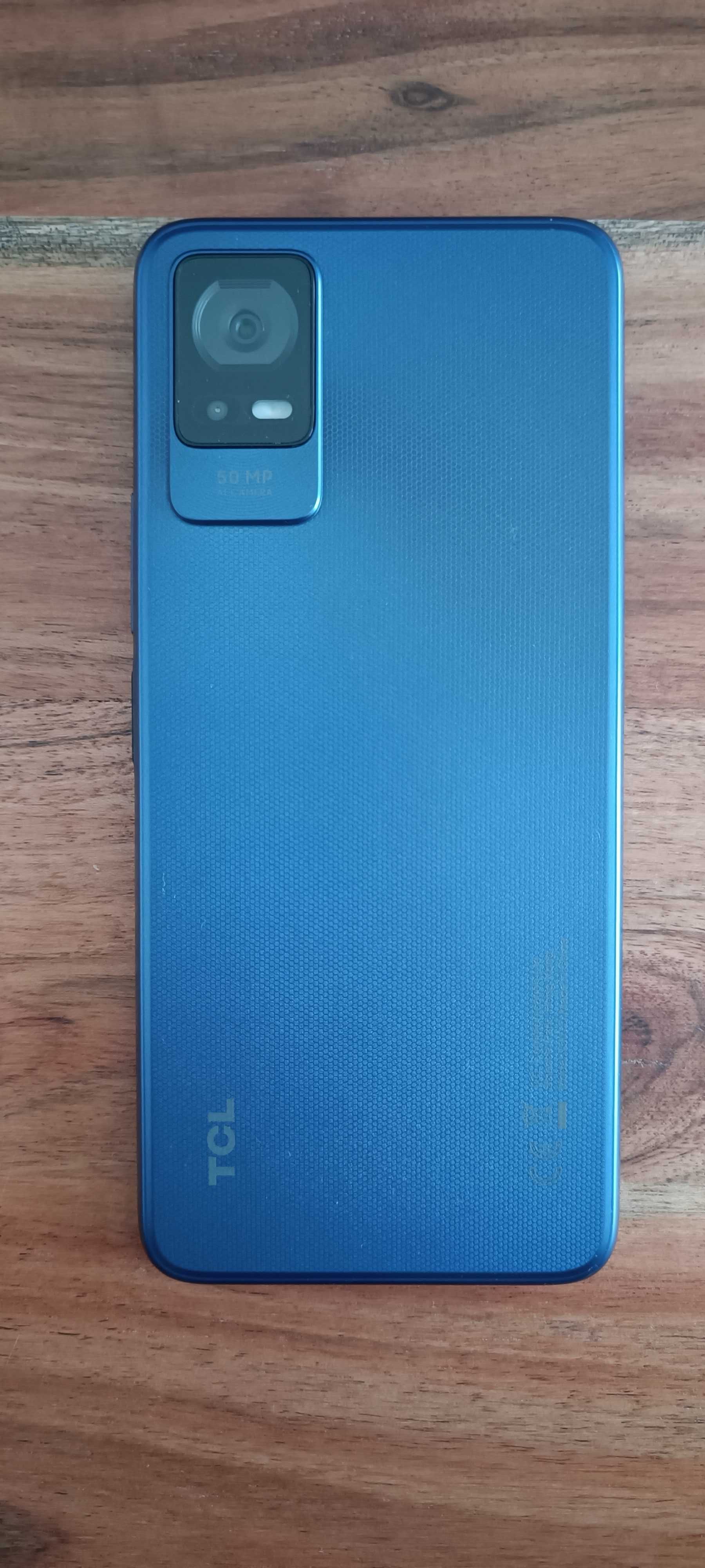 Смартфон TCL 408