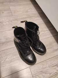 vand bocanci/ghete dr martens marimea 40