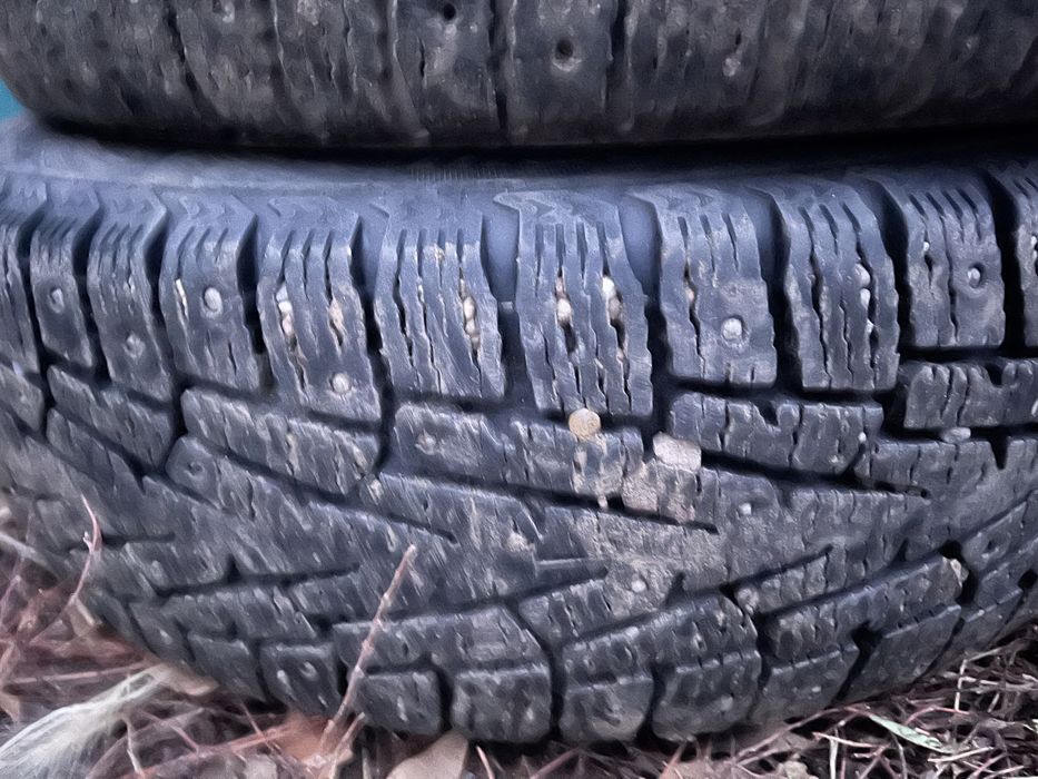 Продам Шины кардиант 205/65/15