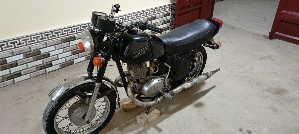 Ij Moto skuterga barter qlamz lonkasiyam bor