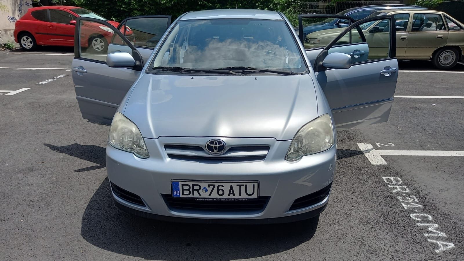 Vând toyota corrolla hatchback 2007
Unic proprietar
Km reali 83000 km