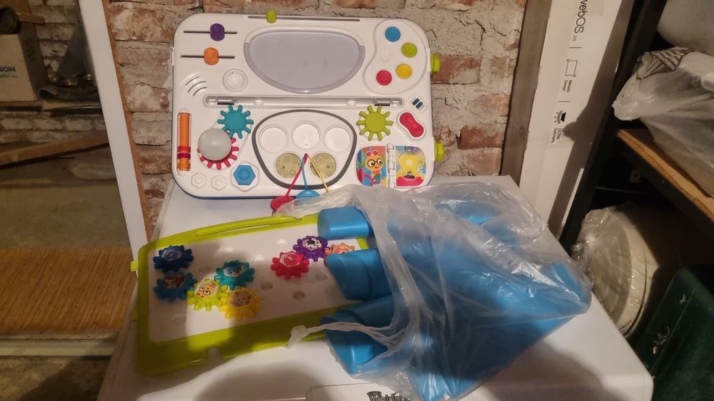 Masuta de activitati Curiosity Table, +1 an, Baby Einstein