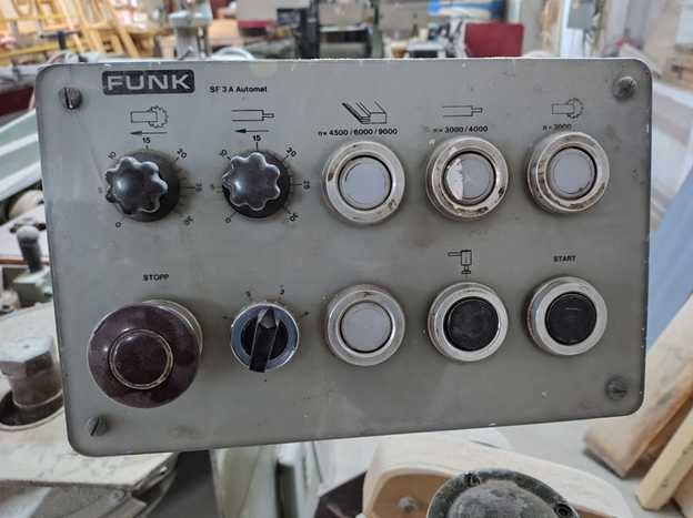 FUNK SF 3/A – mașină de frezat și tăiat pentru rame de ferestre