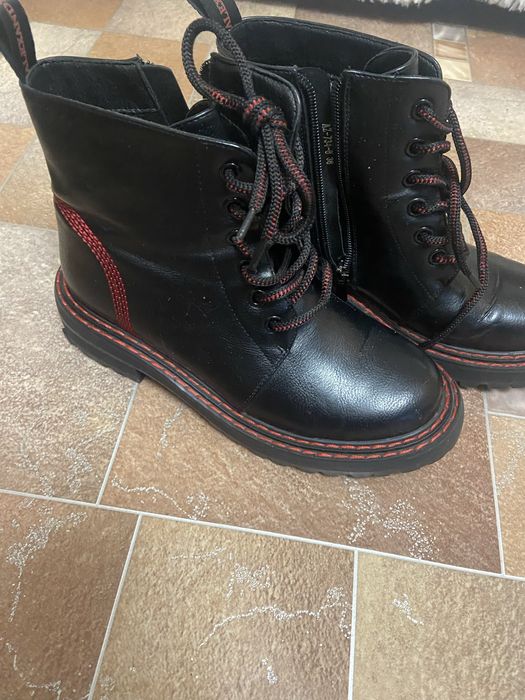 Продам ботиночки 36 рр