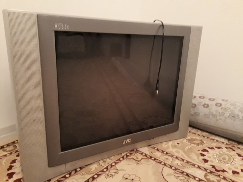 Телевизор цветной JVC