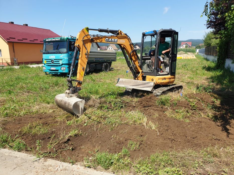 Inchiriez excavator de 9 tone