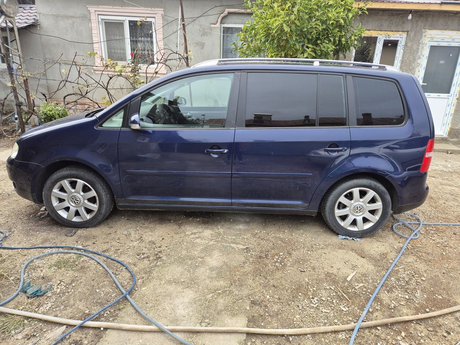 Vand touran 2.0 tdi  2005