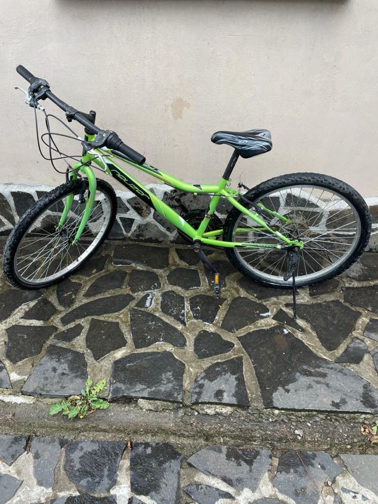 Bicicleta copii 8-10 ani