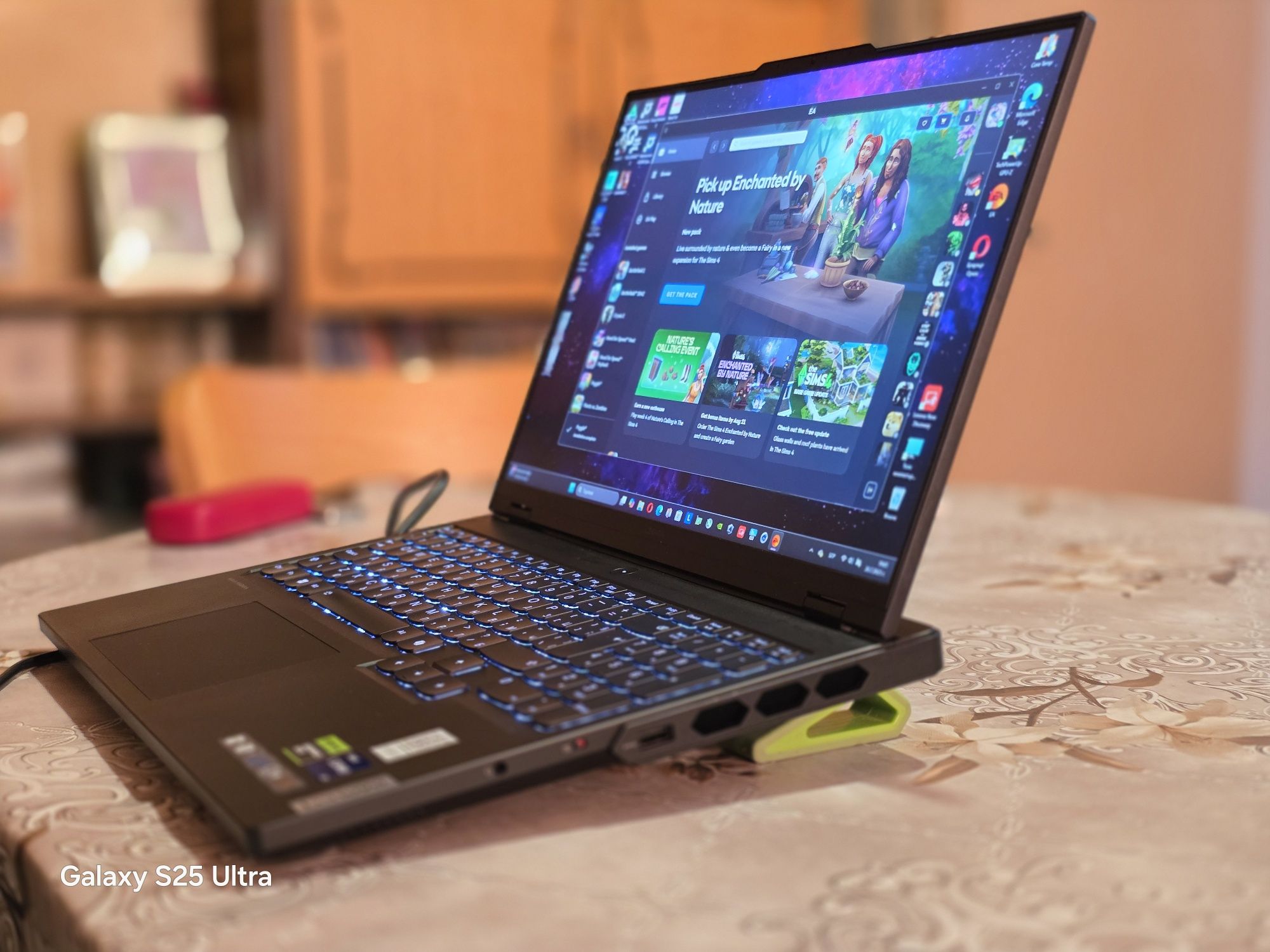 Lenovo Legion Pro 7 Gen 9/I9 14900hx/RTX4080 12GB/32GB Ram/WQXGA 240Hz