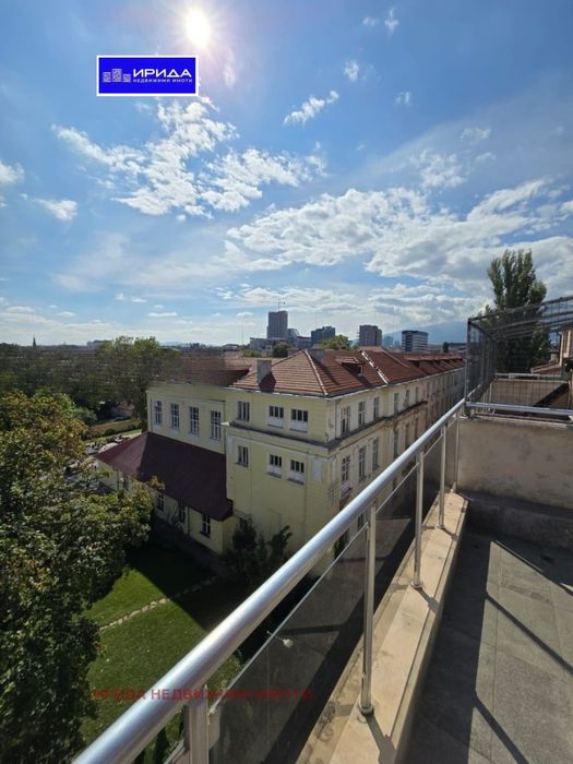 Продава се Двустаен апартамент в София, Център - 70 кв.м за 4143 €/кв.м - Снимка #9