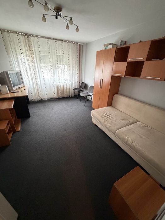 Inchiriez garsoniera in Complexul Studentesc