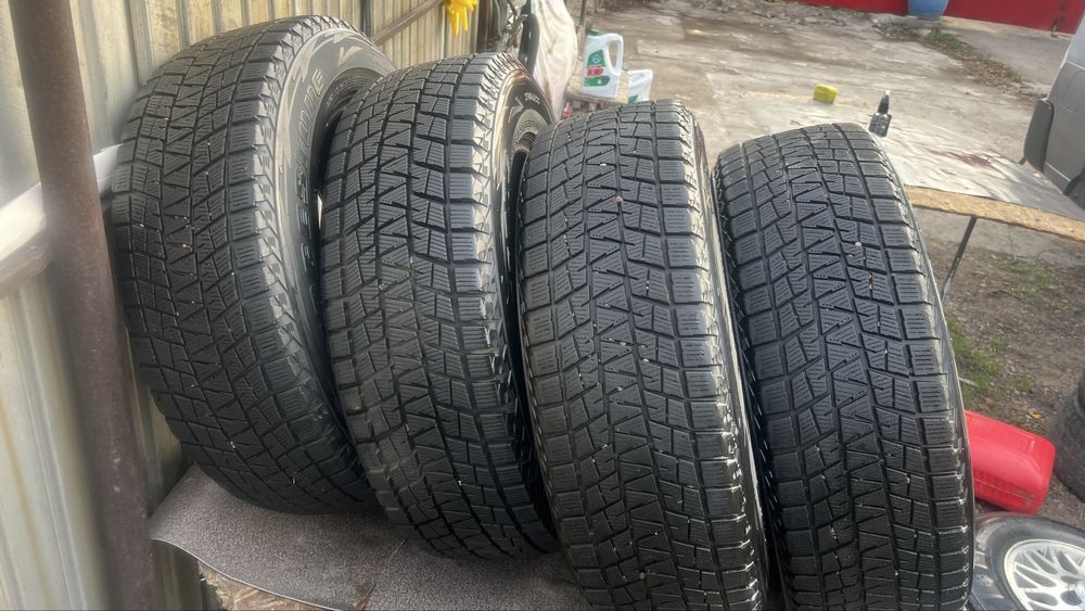 225/65/17 Шины зимние липучка