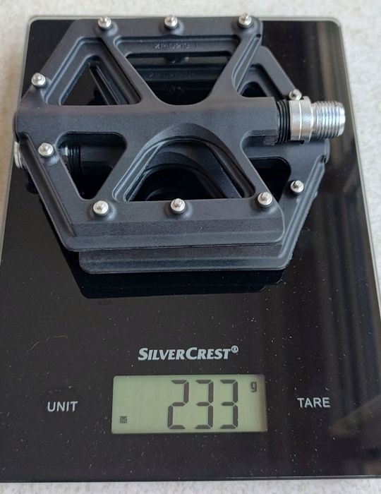 Педали Zeray D213 flat carbon fiber. Нови.