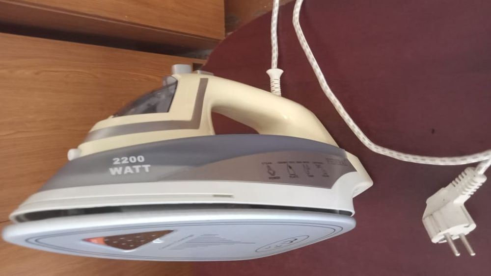 Продается утюг FEDERAL