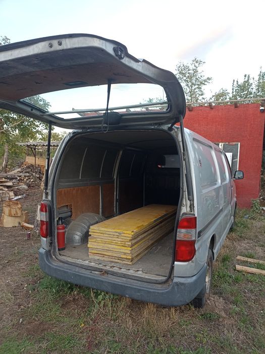 Toyota Hiace 2003 diesel 2.4 recent adus din austria