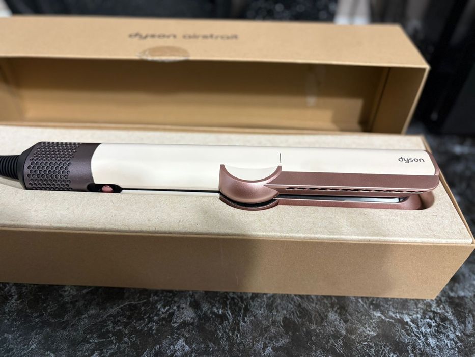 Продам срочно утюжок дайсон