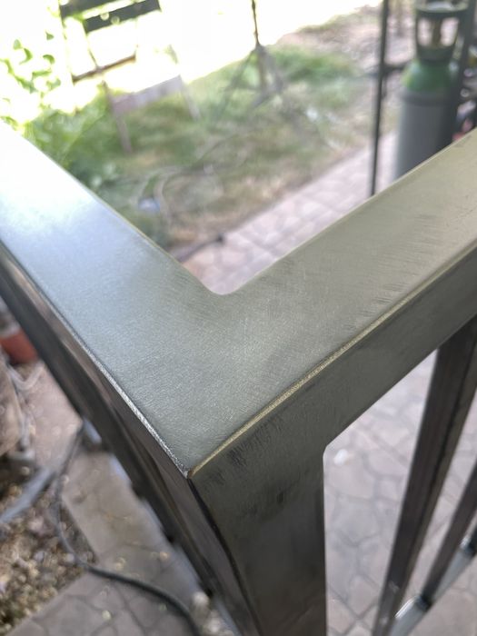 Заварчик, изработка и ремонт на метални изделия.