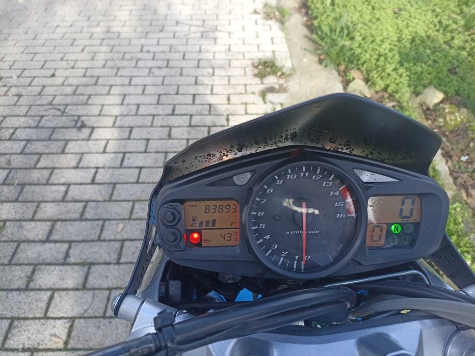 Încă în garanție!!! Suzuki GSR 600 - 2006