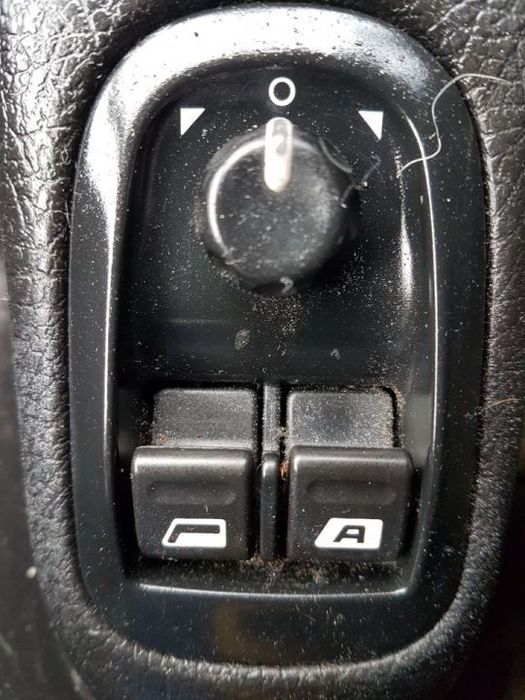 Consola Buton / Butoane Actionare Geam / Geamuri si Oglinzi Peugeot 206 1998 - 2008
