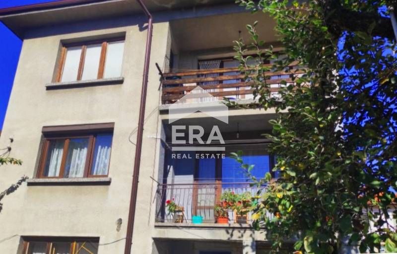 Етаж от къща в гр. Самоков
