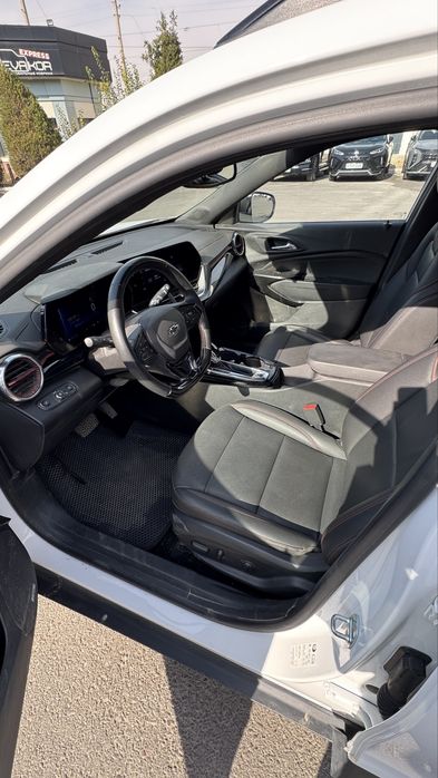 Chevrolet Seekr 2023  RS