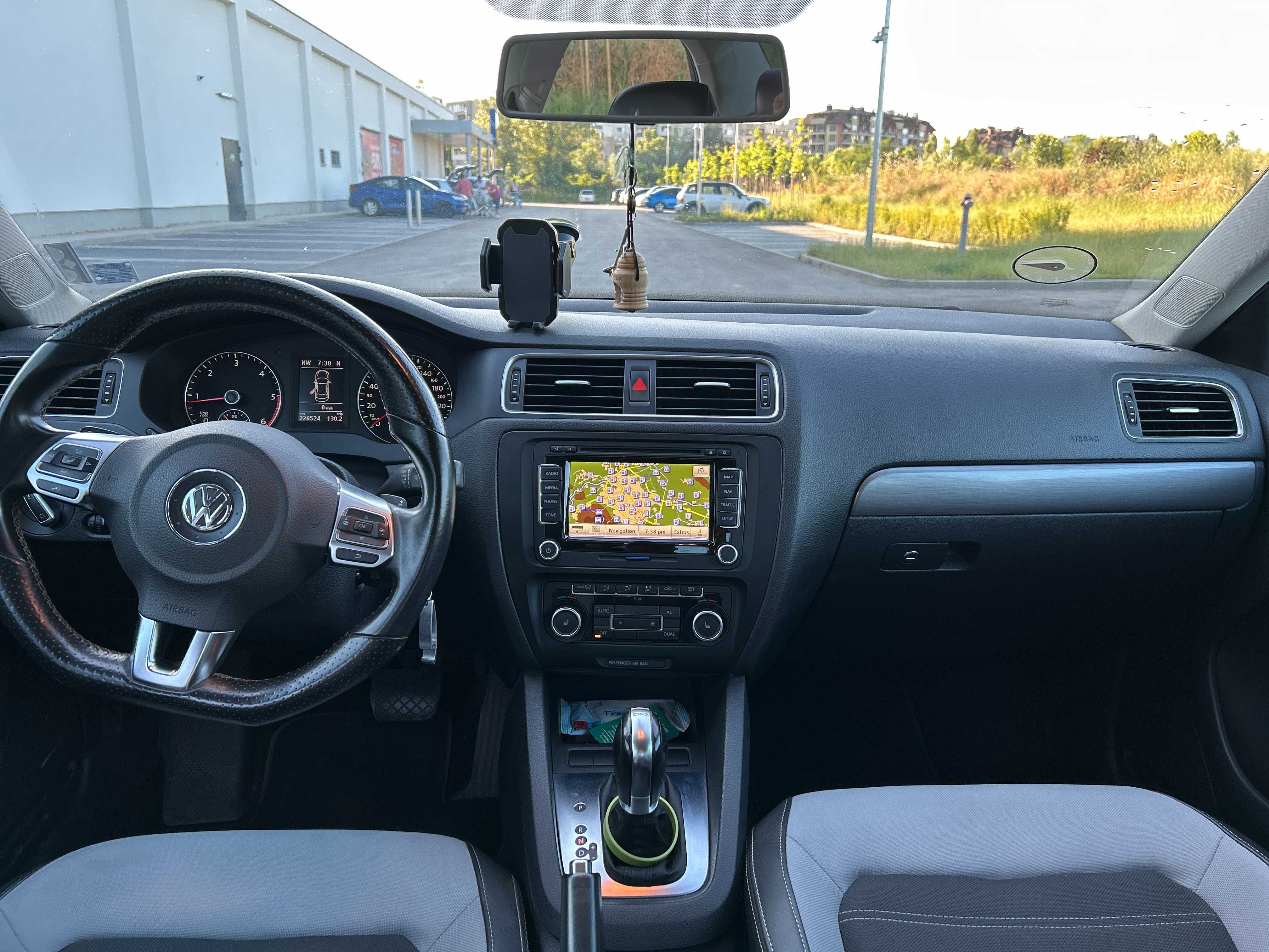 VW Jetta MK6 DSG 2011