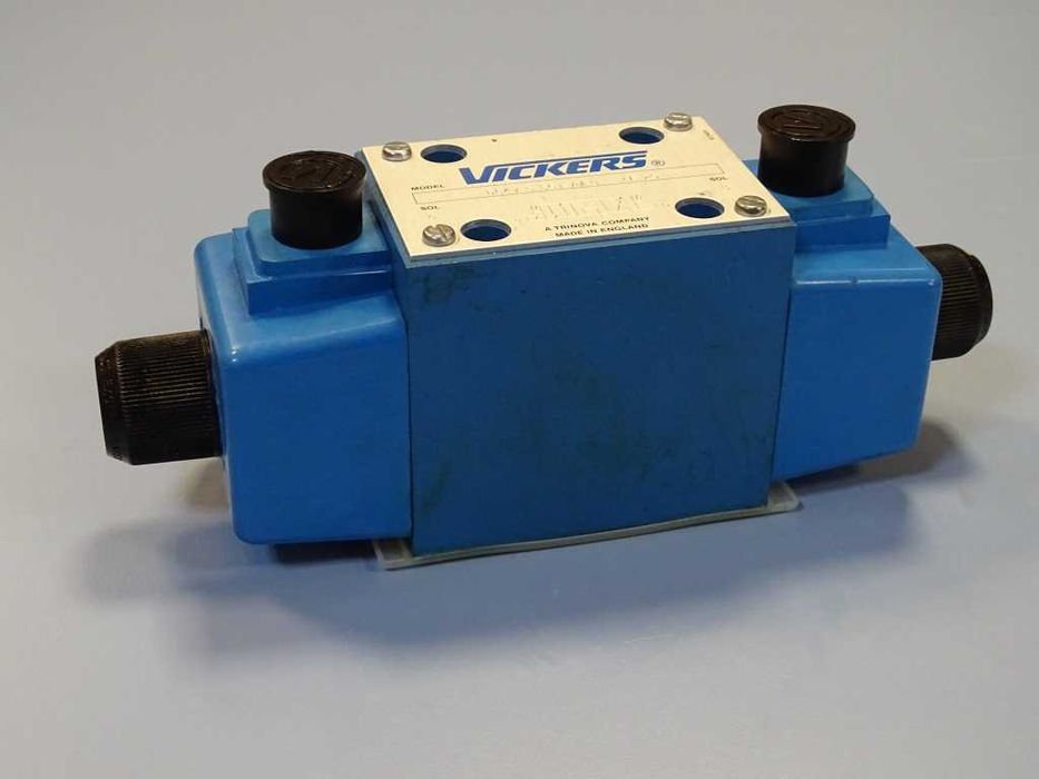Хидравличен разпределител Vickers DG4V-5-SCJ-VM-U-A6-20 control valve