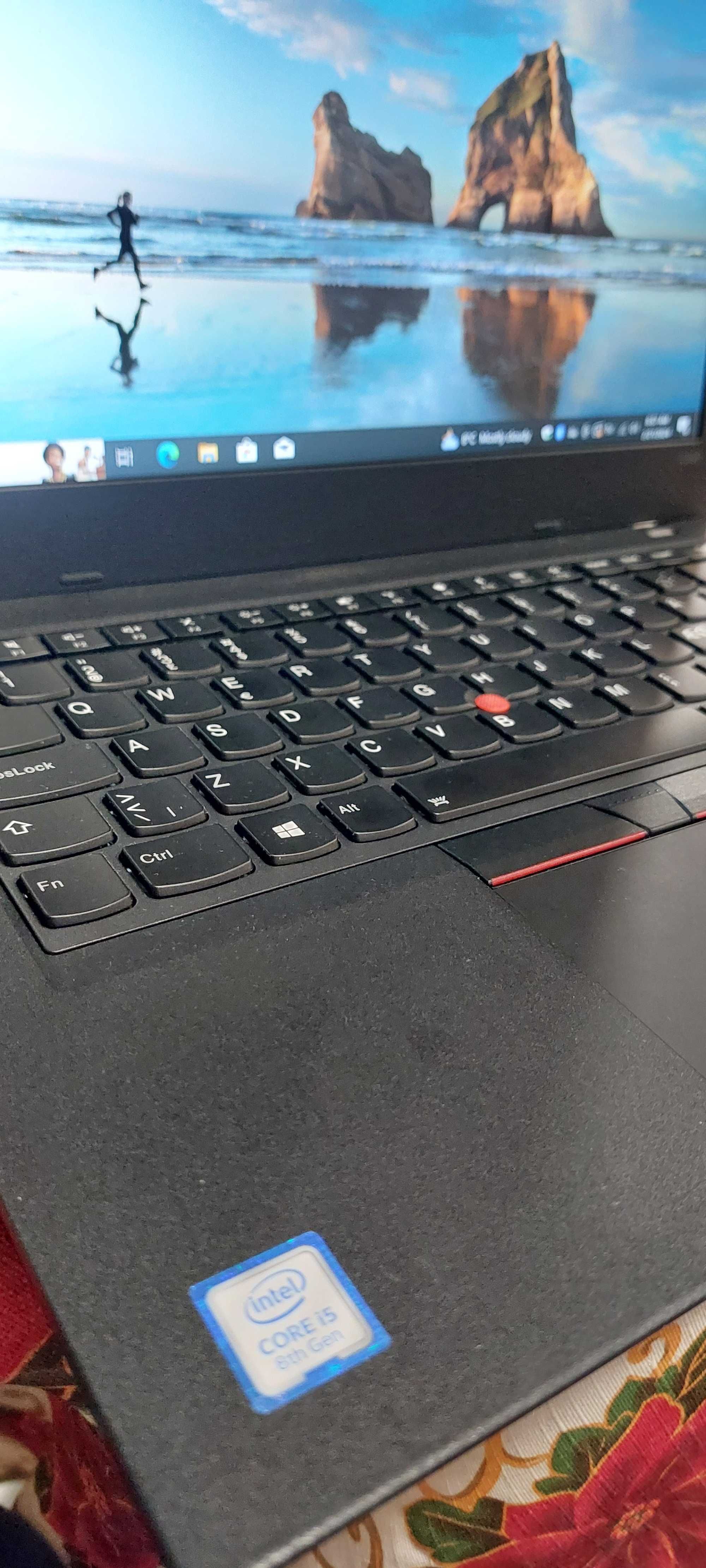 Laptop Lenovo ultraportabil bussines  Intel Core i5 gen 8