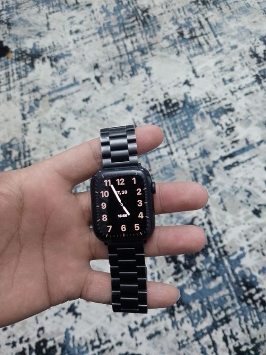 Apple watch 8 series