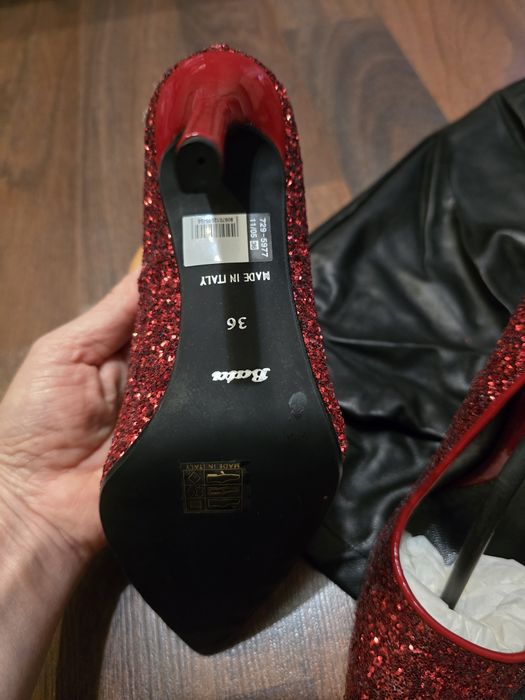 Туфли на каблуке