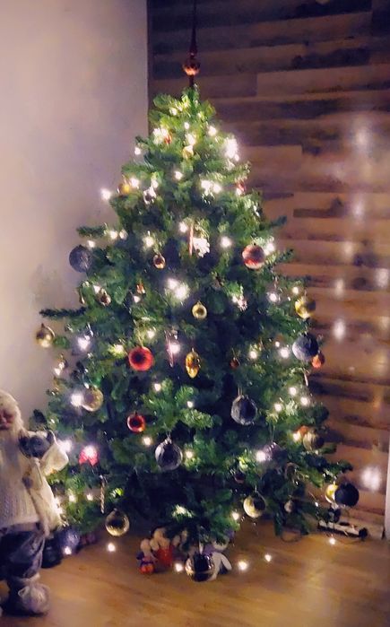 Коледна елха 180 см.