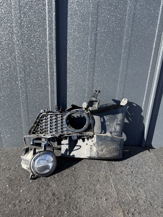 Proiector led stanga Bmw seria 3 F30 F31 Lci grila bara M suport M