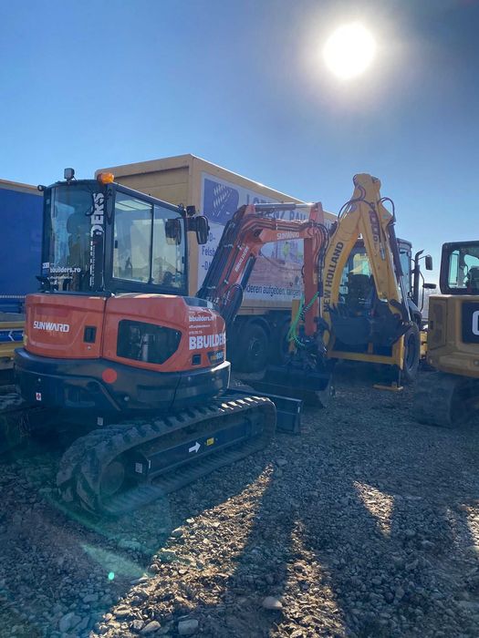 Închiriez utilaje - Buldoexcavator , Excavator - Midi 6T ,  Mini 2T