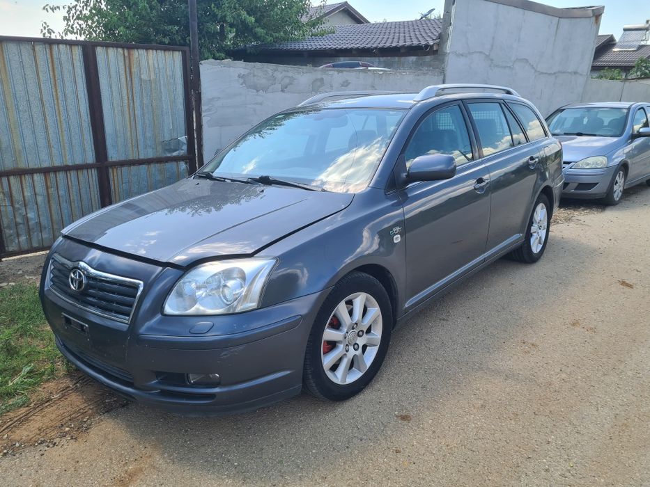 Dezmembrez Toyota Avensis ,rav 4 , corolla  2.2 si 2.0 diesel
