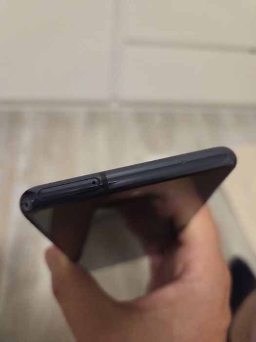 Продавам Samsung S20 FE 5G