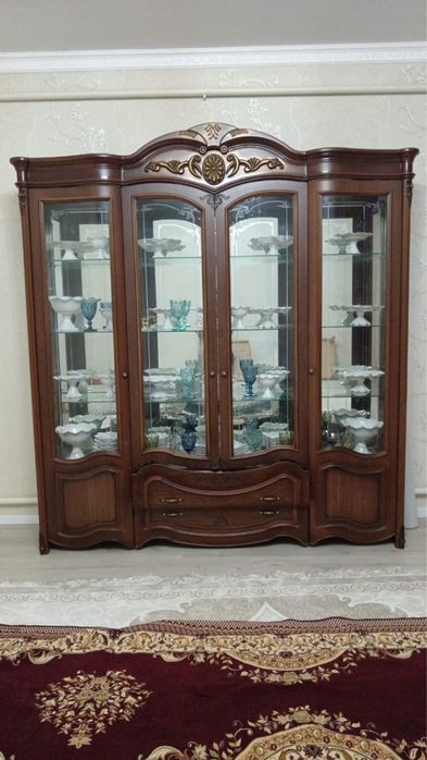 Гарнитур 150.000