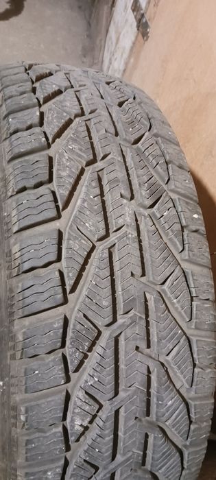 Продавам зимни гуми 17 цола