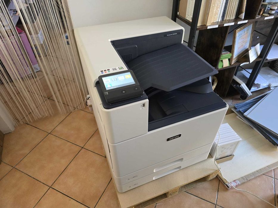 Imprimanta cu toner alb - Xerox VersaLink C8000W