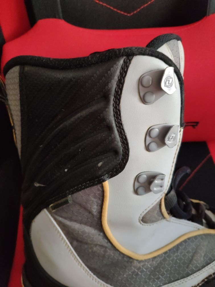 Boots snowboard, mărime 42-43