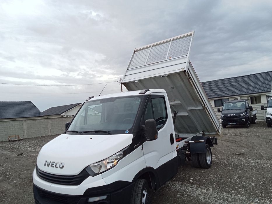 Iveco basculabil pe spate