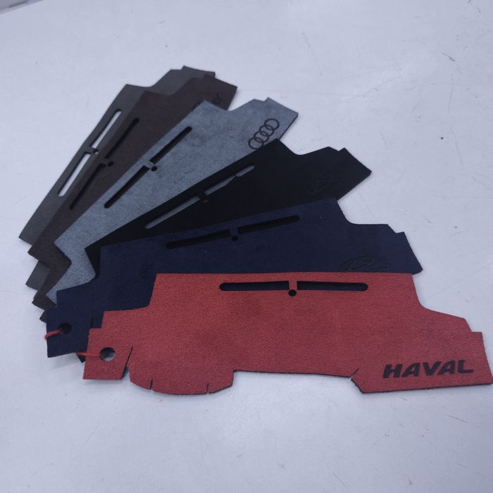 На любой авто накидки на панель. Накидка для панели машину любой марка