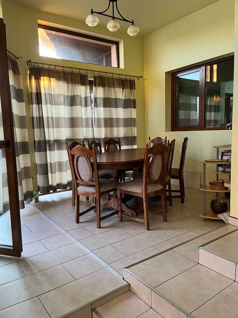Casă de vânzare – 204 mp utili + anexe + 1550 mp teren – ARDUD