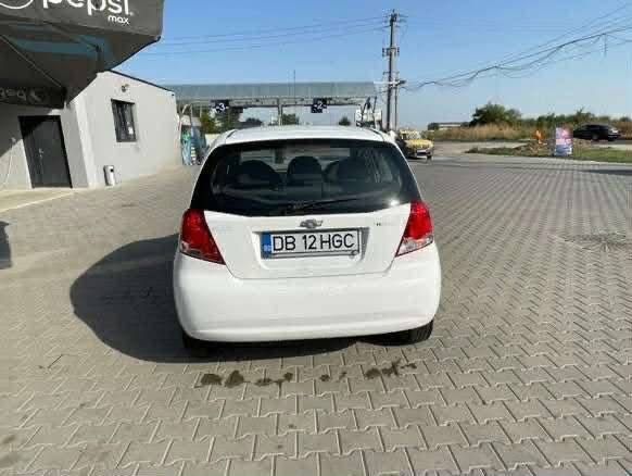 Chevrolet aveo.