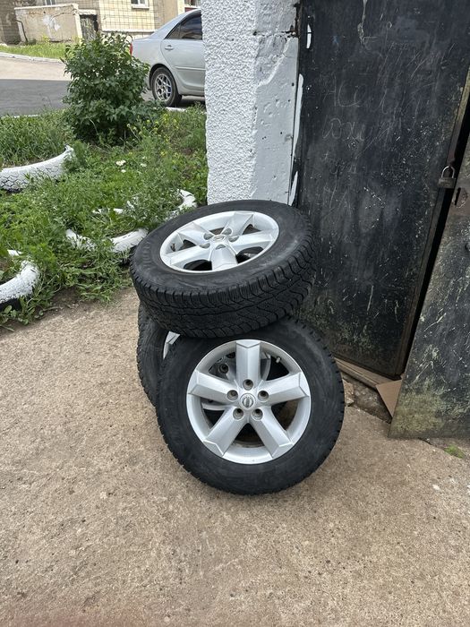 Продам шины с дисками