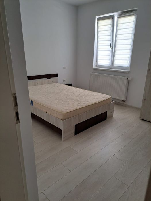 Proprietar,închiriez ap 2 camere ,zona Coresi , pret 450 euro