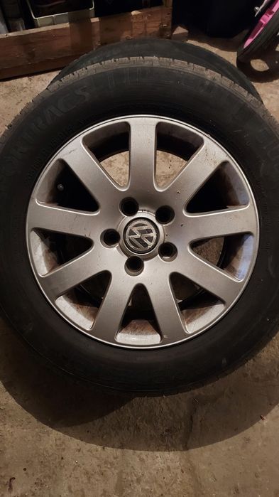Jante aliaj R 15 + Anvelope de vara rulate 2000 km