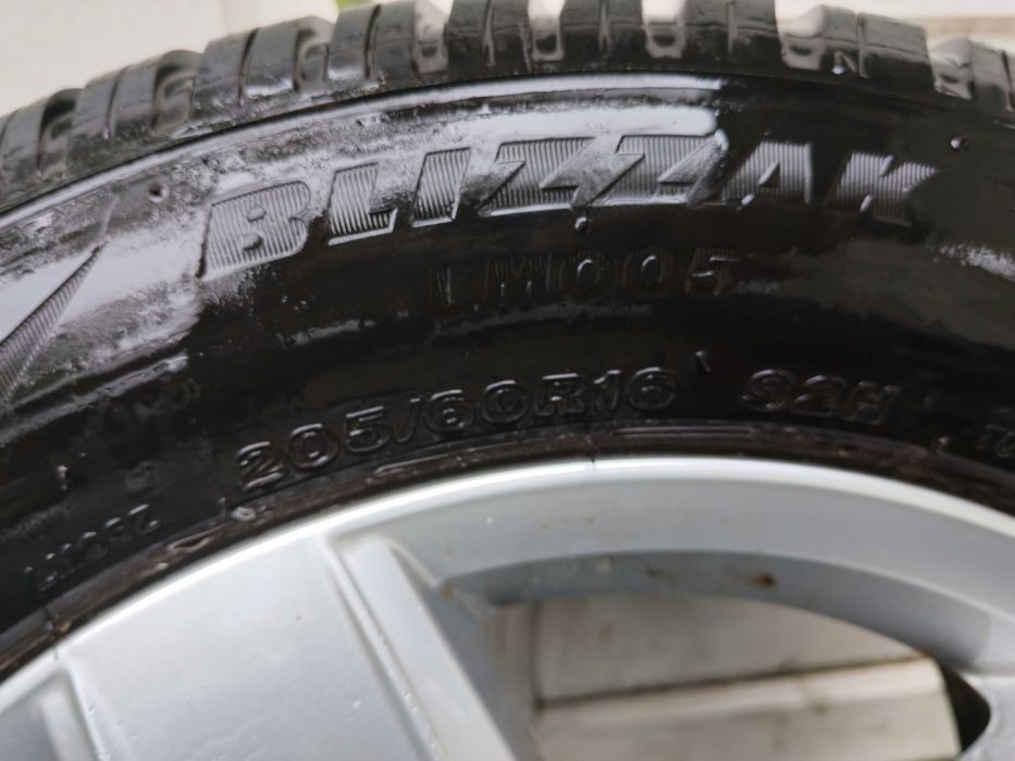 jante r16  VW Corvara 5G0071496A  T-ROC /215 65r17 tiguan michelin ms
